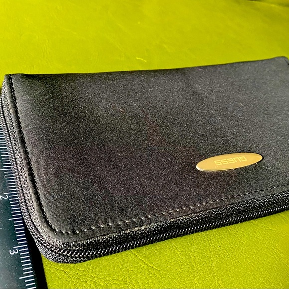 Guess Two-Fold Wallet - Picture 4 of 5